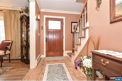 84 W Midland Avenue, Paramus, NJ 07652 - Photo 4