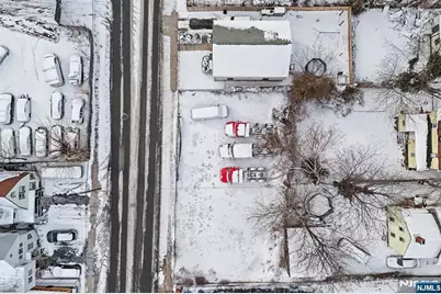 27 Oakwood Avenue, Orange, NJ 07050 - Photo 4