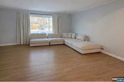 362 Shea Drive, New Milford, NJ 07646 - Photo 2