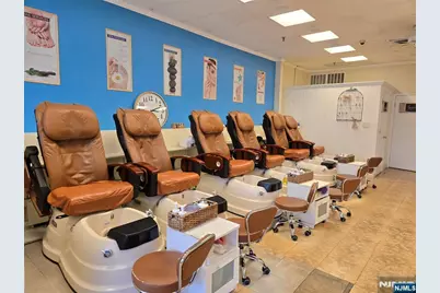 169 Union Boulevard, Totowa, NJ 07512 - Photo 2