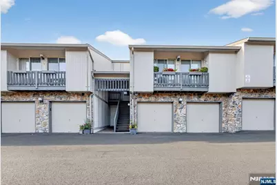 20 McChesney Court 1720 #1720, West Orange Township, NJ 07052 - Photo 2