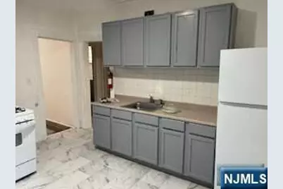 220 Columbia Avenue 2 #2, Passaic, NJ 07055 - Photo 1