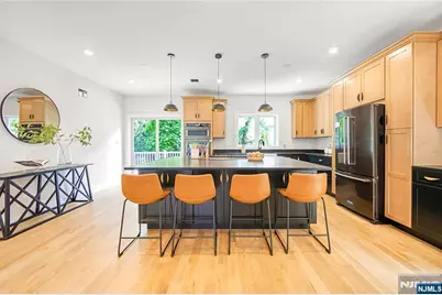 429 Riverside Avenue, Rutherford, NJ 07070 - Photo 10