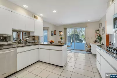 566 Faletti Way, River Vale Township, NJ 07675 - Photo 16