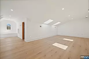 978 Closter Dock Rd, Alpine, NJ 07620 - Photo 22