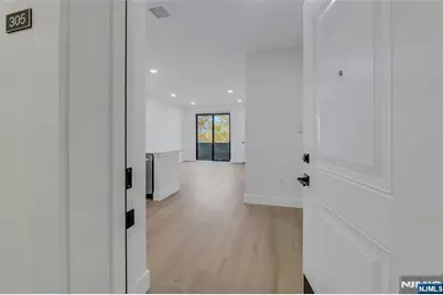 255 Ridge Road 307 #307, Lyndhurst Township, NJ 07071 - Photo 8