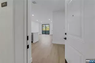 255 Ridge Road 307, Lyndhurst Township, NJ 07071 - Photo 8