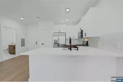 255 Ridge Road 307 #307, Lyndhurst Township, NJ 07071 - Photo 12