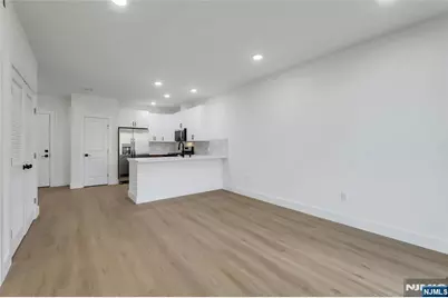 255 Ridge Road 307 #307, Lyndhurst Township, NJ 07071 - Photo 10