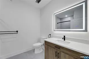 255 Ridge Road 307, Lyndhurst Township, NJ 07071 - Photo 16