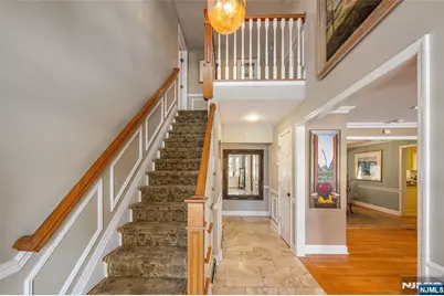 8 White Pine Road, Upper Saddle River, NJ 07458 - Photo 4