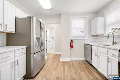 36 Cortland Place A #A, Tenafly, NJ 07670 - Photo 8