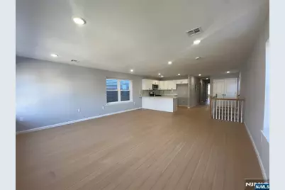 27 Isabella Avenue 2nd Fl #2nd Fl, Newark, NJ 07106 - Photo 6