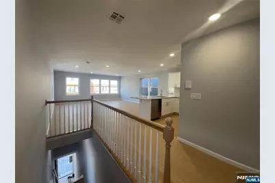 29 Isabella Avenue 2nd Fl #2nd Fl, Newark, NJ 07106 - Photo 4