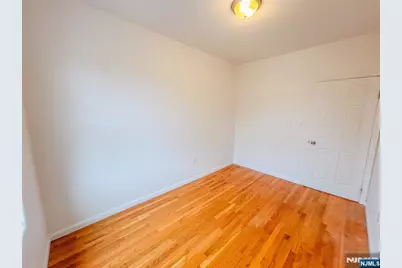 624 19th Street, Newark, NJ 07103 - Photo 32