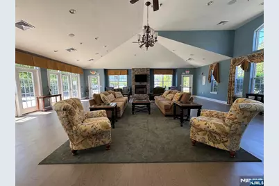 523 Bushes Lane 523 #523, Elmwood Park, NJ 07407 - Photo 16