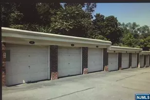 280-320 Oak Street 304C, Ridgewood, NJ 07450 - Photo 20