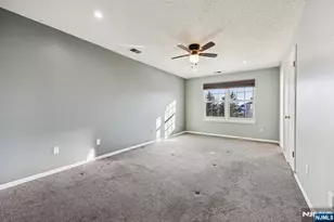 1075 Ash Dr, Mahwah, NJ 07430 - Photo 20