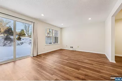 1075 Ash Drive, Mahwah, NJ 07430 - Photo 6