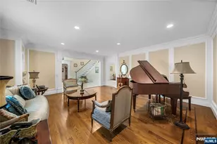 21 Priscilla Ln, Englewood Cliffs, NJ 07632 - Photo 4