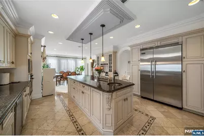 21 Priscilla Lane, Englewood Cliffs, NJ 07632 - Photo 10