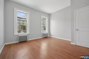 130 Wilkinson Ave 1, Jersey City, NJ 07305 - Photo 10
