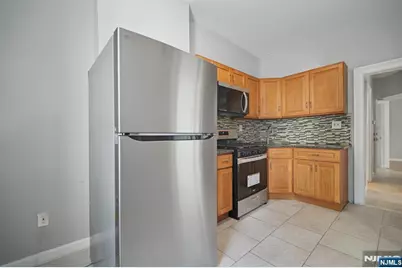 130 Wilkinson Avenue 1 #1, Jersey City, NJ 07305 - Photo 4
