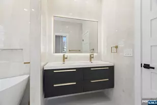 12-41 Western Dr, Fair Lawn, NJ 07410 - Photo 24