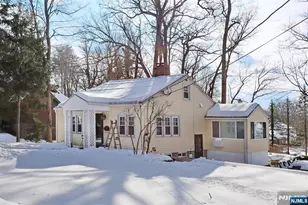 2 Maysenger Rd, Mahwah, NJ 07430 - Photo 48