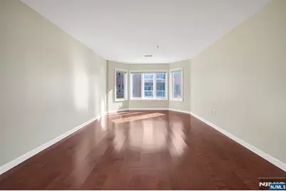 502 Smith Court R502 #R502, Edgewater, NJ 07020 - Photo 20