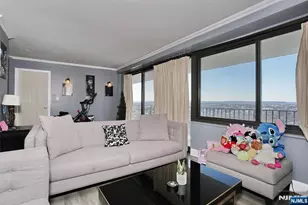 277 Prospect Ave 18H, Hackensack, NJ 07601 - Photo 18