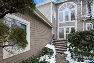 7 Coniston Ct, Wayne, NJ 07470 - Photo 2