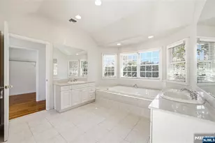 365 Forest Dr, Englewood Cliffs, NJ 07632 - Photo 24