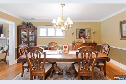 7 Wayland Drive, Verona, NJ 07044 - Photo 12