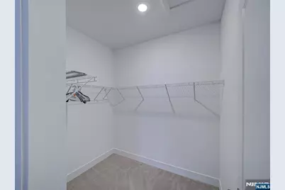 63 Veterans Way 426 #426, Morris Plains, NJ 07950 - Photo 32