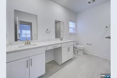 63 Veterans Way 426 #426, Morris Plains, NJ 07950 - Photo 20