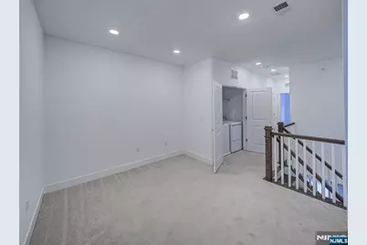 63 Veterans Way 426 #426, Morris Plains, NJ 07950 - Photo 26