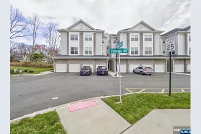 63 Veterans Way 426 #426, Morris Plains, NJ 07950 - Photo 1