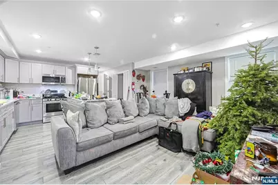 510 17th Street, Newark, NJ 07103 - Photo 8