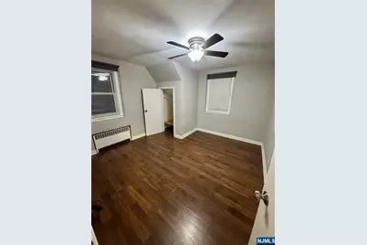 373 Floral Lane, Saddle Brook Township, NJ 07663 - Photo 10