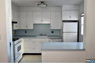 41 Elmwood Terrace 41 #41, Elmwood Park, NJ 07407 - Photo 14