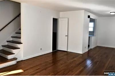 41 Elmwood Terrace 41 #41, Elmwood Park, NJ 07407 - Photo 8