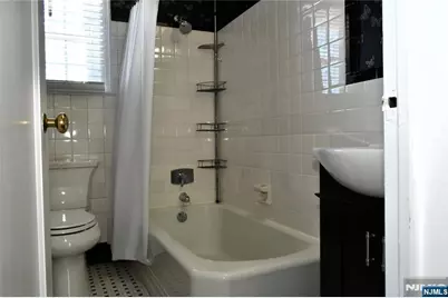 41 Elmwood Terrace 41 #41, Elmwood Park, NJ 07407 - Photo 28