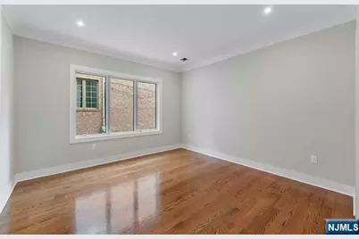 211 Warwick Avenue 1 #1, Fort Lee, NJ 07024 - Photo 26