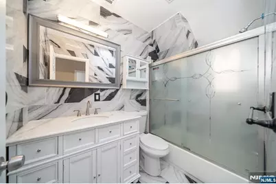 2033 Edwin Avenue 2 #2, Fort Lee, NJ 07024 - Photo 6