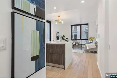 160 1st Street 1013 #1013, Jersey City, NJ 07302 - Photo 2