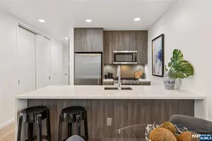 160 1st Street 1013, Jersey City, NJ 07302 - Photo 8