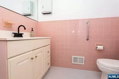 605 Washington Avenue, Dumont, NJ 07628 - Photo 12