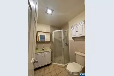 533 Kingsland Avenue, Lyndhurst Township, NJ 07071 - Photo 10