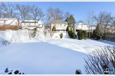 87 Grayson Place, Teaneck Township, NJ 07666 - Photo 20